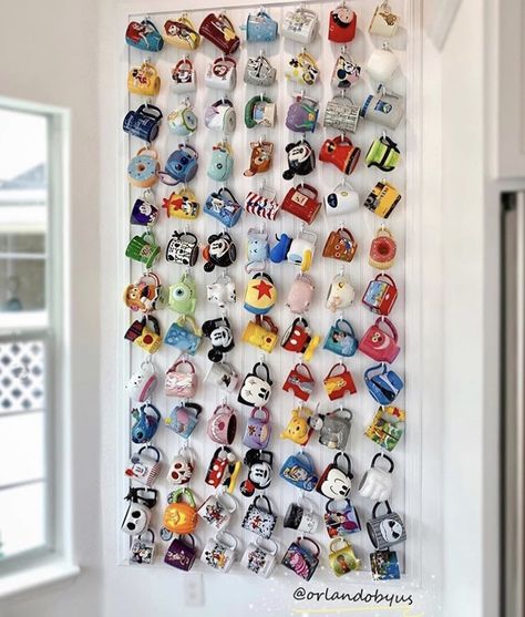 Disney Mugs Display, Disney At Home, Coffee Mug Display, Interior Design Blogs, Mug Storage, Disney Room Decor, Disney Mug, Disney Coffee Mugs, Disney Cups