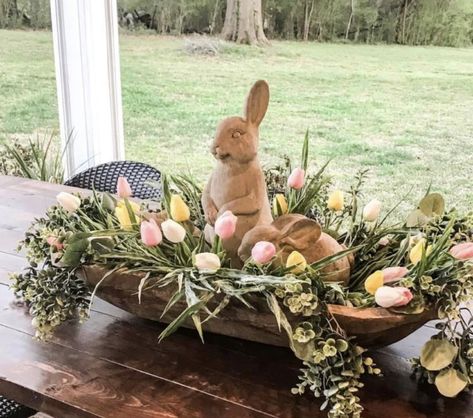 Living Room Small Table Decor, Spring Farm Table Decor, Spring Dough Bowl Decor, Easter Coffee Table Decor, Wooden Bowls Decor Ideas, Country Easter Decor, Vintage Spring Aesthetic, Spring Centerpiece Ideas, Vintage Spring Wedding