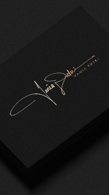 Signature Logo Ideas, Professional Signature, Spelling And Handwriting, Cool Signatures, Initials Logo Design, Signature Logo Design, Handwritten Logo, Digital Signature, Calligraphy Name