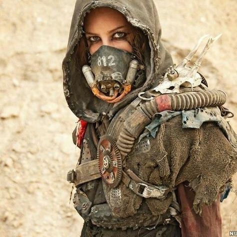 The right sort of look with Female character, just tone back the modern looking items e.g. Respirator, with a more Steampunk/Dieselpunk feel - more brass + copper metalwork. Add goggles either on forehead or around neck. Post Apocalyptic Outfit, Apocalypse Costume, Mad Max Costume, Post Apocalyptic Clothing, Apocalypse Fashion, Imperator Furiosa, Dystopia Rising, Wasteland Warrior, Marla Singer