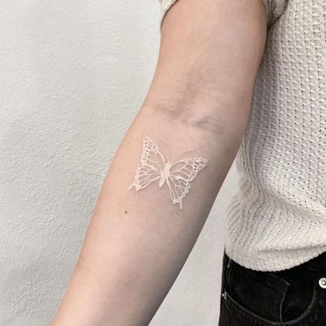 Ghost Butterfly Tattoo, White Ink Butterfly Tattoo, White Lightning Tattoo, White Tattoo Ideas, White Butterfly Tattoo, Berg Tattoo, Ink Butterfly, Oni Tattoo, Lightning Tattoo