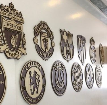 Cnc Art Woodworking, Wood Cnc Projects, Wood Engraving Ideas, Wood Laser Cut Ideas, Laser Cut Wood Projects, Laser Cut Ideas, Laser Engraving Ideas, Wood Football, Football Wall Decor