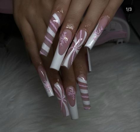 Long Christmas Nail Ideas, Xl Long Acrylic Nails Christmas, Pink Winter Nail Set, Christmas Nails Long Square, Pink Christmas Acrylic Nails, Dope Christmas Nails, Holiday Nails Coffin, Winter Nails Long, Bling Christmas Nails