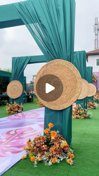 2024 Wedding Tables, Event Decoration Ideas Creative Simple, Flower Decor For Wedding, Simple Balloon Backdrop, Simple Stage Decorations For Engagement, Event Entrance Decor, Event Decoration Ideas Creative, Simple Wedding Stage, Traditional Wedding Decorations