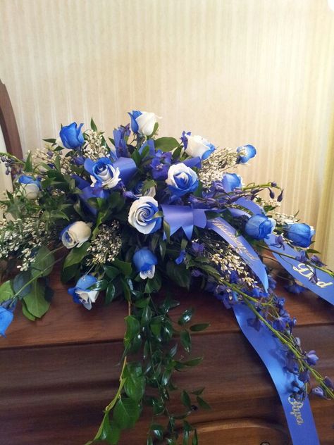 Blue and white roses. Casket spray. Flowers. Photo of funeral flowers. Remembrance Flowers, Blue And White Roses, Casket Spray, Casket Flowers, Casket Sprays, Grave Flowers, Flowers Unique, Cemetery Decorations, Grave Decorations