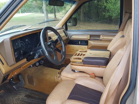 Inside my 1989 chevy Silverado Texas customer truck edition 1989 Chevy Silverado, 1996 Chevy Silverado, 1994 Chevy Silverado, Chevy Obs, Chevy Dually, Obs Chevy, Trucks Chevy, Chevy Stepside, Chevy Trucks Silverado