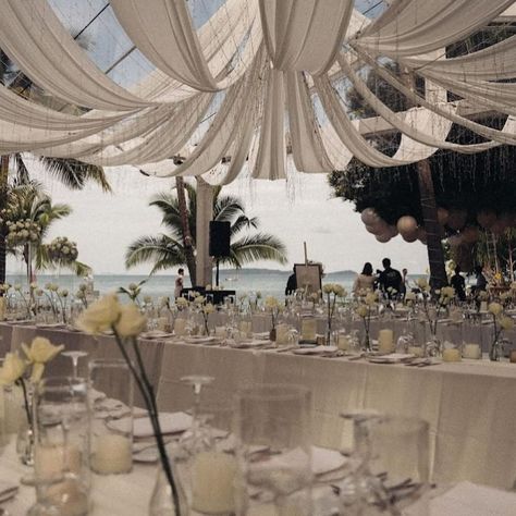 The most stunning wedding at one of our favourite Thailand venues🌸💕 Everything about Nana and Joey’s wedding has us dreaming! Save this one for your destination wedding mood board - or send to a friend for inspo (or both, hehe😏) ☝️To enquire about having your wedding at this stunning location, Cape Panwa Hotel in Phuket, head to this post in our link in bio now - we’ve got an exclusive deal you won’t want to miss!🔗💗 - Venue: @capepanwahotel Dress: @iradamadefor Suit: @pinkytailor MUA: @ma... Vietnam Destination Wedding, The Cape Cabo Wedding, Tahiti Wedding, Wedding Thailand, Vietnam Destinations, Send To A Friend, Thailand Wedding, Caribbean Wedding, Cabo Weddings