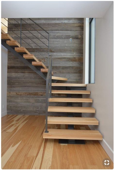 L Shaped Stairs, Escalier Design, Stair Railing Design, Stair Remodel, Stairway Design, Stairs Design Modern, Floating Stairs, Floating Staircase, Stair Case