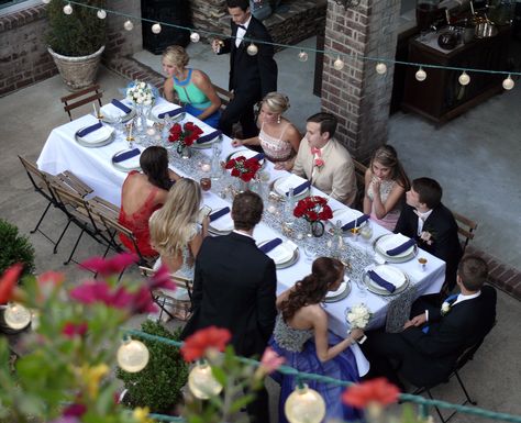 Hoco Dinner, Prom Party Ideas, Formal Dinner Setting, Table Setting Etiquette, Homecoming Dinner, Dinner Party Table Settings, High School Homecoming, Prom Event, Prom Dinner