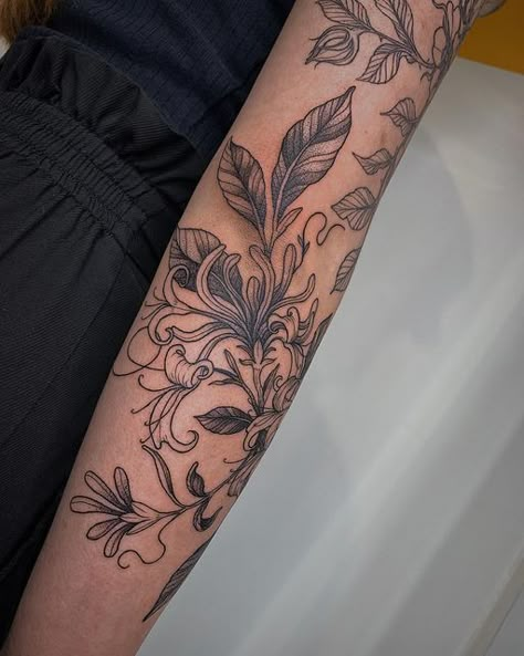 Honey Suckle Tattoo Sleeve, Honeysuckle And Thistle Tattoo, Honeysuckle Wrap Around Tattoo, Tattoo Inspo Sleeve, Honeysuckle Tattoo Black And White, Honeysuckle Arm Tattoo, Traditional Honeysuckle Tattoo, Honey Suckle Tattoo Flower, Honeysuckle Flower Drawing