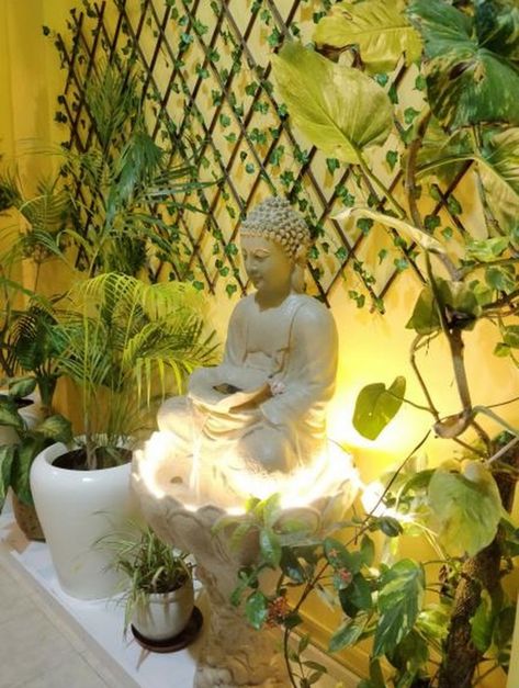 Decor Inspiration All Around On #RittikaLookAtThis ��• One Brick At A Time Buddha In Balcony Garden, Buddha Corner Decor Garden, Buddha Decoration Ideas, Backyard Garden Design Ideas, Buddha Statue Decor, Buddha Statue Home, Ideas Terraza, Creative Backyard, Buddha Home Decor