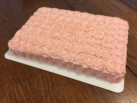 Pink Sheet Cake, Cheese Rose, Buttercream Ideas, Cake Tricks, How To Pipe Roses, Sheet Cake Designs, Strawberry Whipped Cream, Fruity Cake, Senior 2022