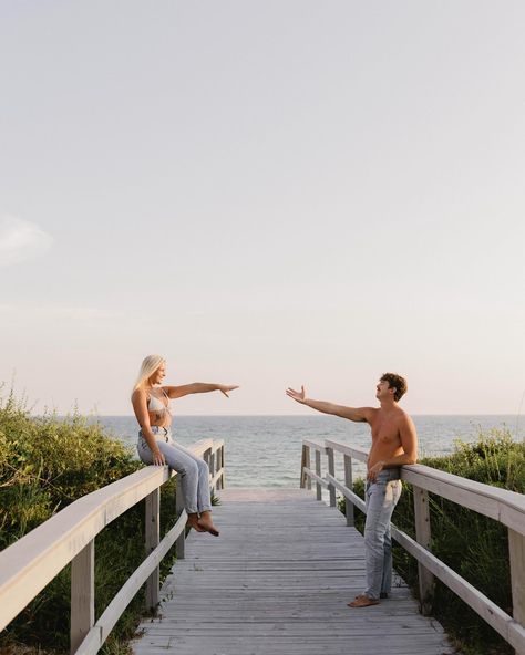 Just some cuties on a boardwalk🌞🌴 ~ Love yall so much!! #30aphotographer #destinphotographer #gulfshoresphotographer #weddingphotography #engaged #proposal Boardwalk Couple Pictures, Engagement Photo Shoot Beach, Proposal Engagement, Couple Photoshoot, Gulf Shores, Engagement Photoshoot, Pic Ideas, Photography Inspo, Couples Photoshoot