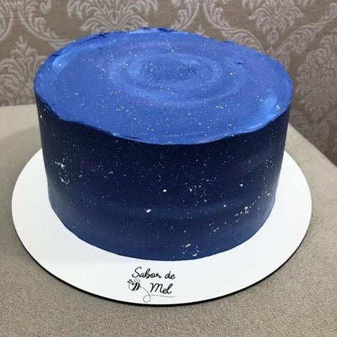 Blue Cake Decoration, Star Trek Cake, Blue Sweet Sixteen, Cake For Boy, Sweet Sixteen Cakes, 17 Birthday Cake, Blue Birthday Cakes, Cumpleaños Harry Potter, Artist Cake