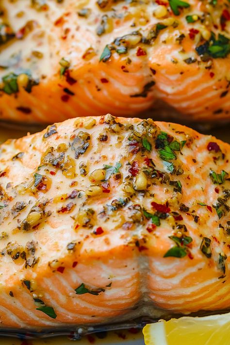 Juicy Keto Baked Salmon Salmon In Oven Recipes, Keto Baked Salmon, Meal Prep Salmon, Keto Salmon Recipes, Paleo Salmon Recipe, Frozen Salmon Recipe, Bbq Salmon Recipes, Sockeye Salmon Recipes, Salmon Dinners