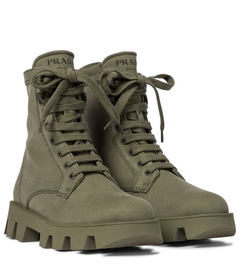 Canvas combat boots in green Prada Denim, Combat Shoes, Nike Boots, Army Boots, Green Boots, Shoes Outfit Fashion, Shoes Prada, Long Boots, Chunky Boots