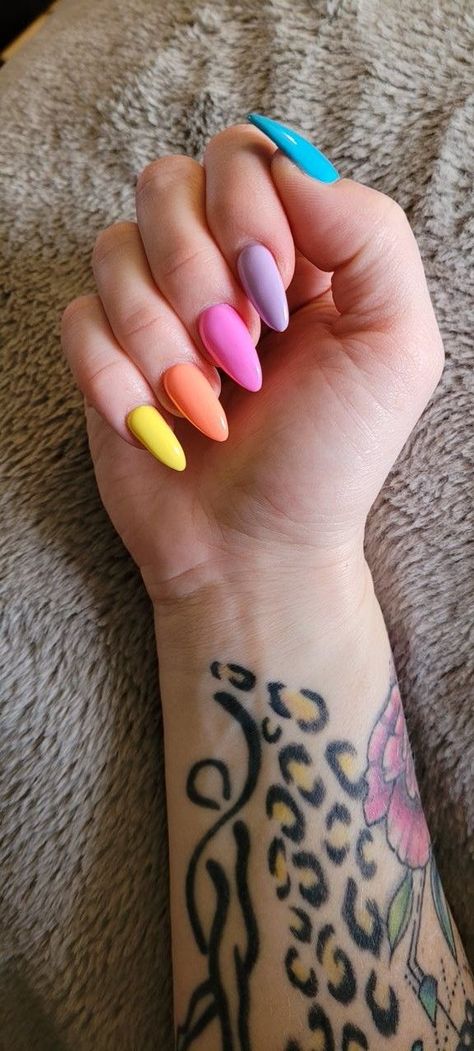 Multi Colour Pastel Nails, Multicolour Nail Art, Multi Colored Almond Nails, Multi Color Nail Designs, Full Colour Nails, Multi Colour Nail Art, Multi Color Nail Ideas, Pastel Colour Nails, Matte Pastel Nails