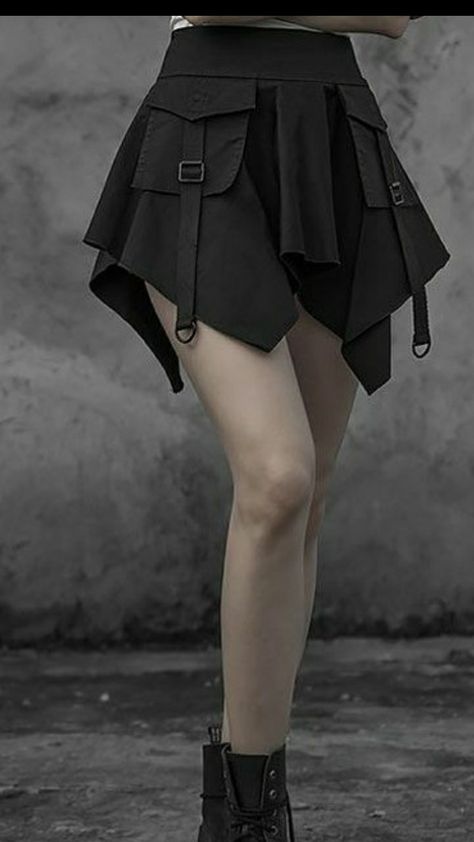 Black Cargo Skirt, Techwear Outfits, Punk Rave, Gothic Punk, Irregular Hem, Black Cargo, Cargo Skirt, Drawing Clothes, Layered Skirt