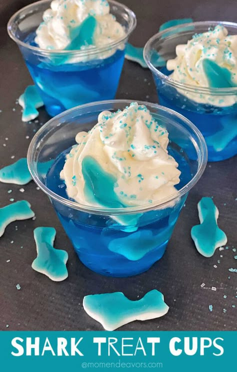 Theme Snack, Jello Cups, Ocean Birthday Party, Shark Themed Birthday Party, Blue Food, Easy Treats, Cute Desserts, Food Themes, Pretty Food