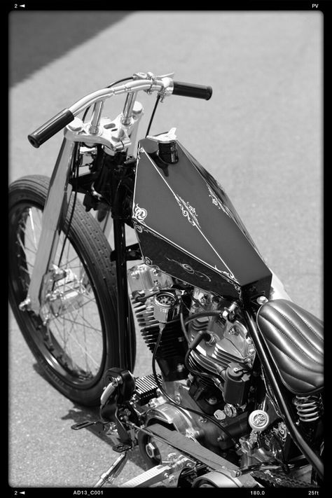 Coffin Tank Chopper, Chopper Tank, Custom Motorcycle Paint Jobs, Motorcycle Paint Jobs, Harley Bobber, Vespa Scooter, Harley Davidson Bike, Harley Davidson Chopper, Rat Bike