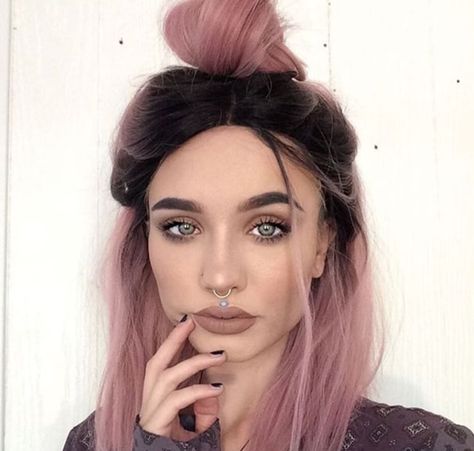 pinterest: @caleighwilz Best Ombre Hair, Brunette Pixie, Woman Hairstyles, Ombre Hair Color, Short Hairstyle, Dark Roots, Pastel Hair, Hair Envy, Grunge Hair