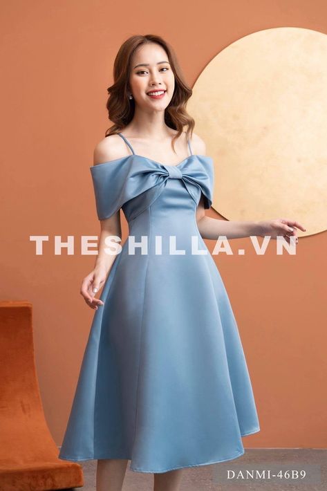 Dresses For Women Short, Different Dress Styles, Simple Frocks, Mini Homecoming Dresses, Simple Gowns, Custom Bridesmaid Dress, Party Frocks, Bridal Dress Fashion, Elegant Dresses Classy