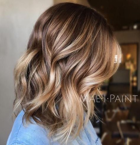 35 Light Brown Hair Color Ideas: Light Brown Hair with Highlights and Lowlights Brown Hair With Highlights And Lowlights, Bob Brown, Light Brown Balayage, Brown To Blonde Balayage, Brown Bob, Hairstyles For Fine Hair, Brown Hair Looks, Hair Color Light Brown, Brown Hair With Highlights