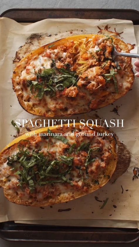 Healthy Dinner Recipes For 3 People, Noom Diet Recipes Dinner, Healthy Filling Dinner Ideas, Healthy Night Meals, Baked Speghitt Squash Recipes, Yellow Spaghetti Squash Recipes, Healthy Receipts Meals, Healthy Chef Recipes, Chef Level Recipes