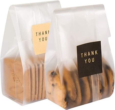 Amazon.com: LOKQING Cellophane Treat Bags Cookie bags for Packaging Clear Gift Bags with Stickers for Cookies,Candy,Chocolates(100PACK,9x3.2inch): Home & Kitchen Cookie Treat Bags, Cookie Gift Packaging, Bake Sale Treats, Bakery Packaging Design, Biscuits Packaging, Clear Cookies, Clear Gift Bags, Bakery Bags, Bread Packaging