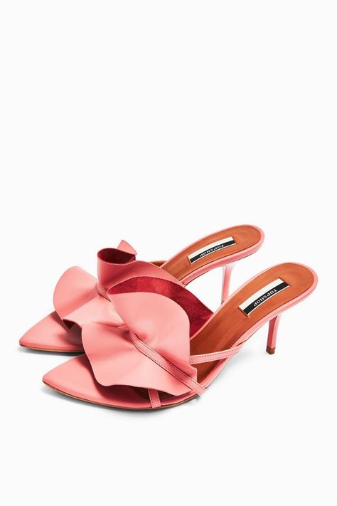 Stylish Looks for Summer Nights | Who What Wear Pink Mules, Footwear Design, Breezy Dress, Pinterest Closet, Topshop Outfit, Shoe Game, Heel Shoes, Summer Nights, Shoe Shop