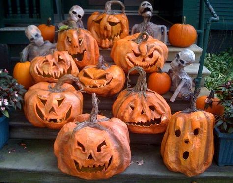 paper mache pumpkins!    I like the idea of putting a little extra creative effort into a carved pumpkin knowing it won't go bad in a week! Paper Mache Pumpkins, Halloween Memes, Adornos Halloween, Halloween Tags, Halloween Vintage, Halloween Snacks, Vinyl Shirts, Halloween Inspiration, Halloween Cookies