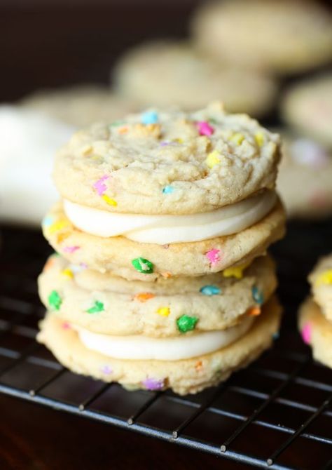 Sugar Cookie Double Doozie Cookie Sandwiches... chewy, sweet and loaded with sprinkles! Great American Cookie Company, Birthday Cake Flavors, Cookie Cake Birthday, Chewy Sugar Cookies, Cookie Company, Cake Flavors, Sandwich Cookies, Cookie Bars, Bars Recipes