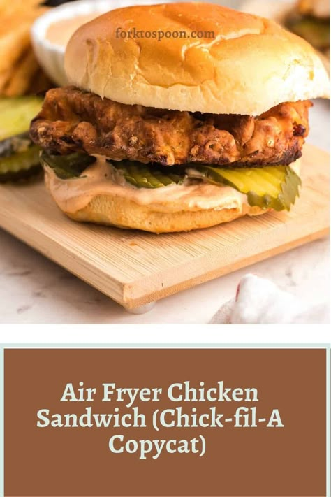 Air Fryer Chicken Sandwich, Chick Fil A Sandwich, Easy Air Fryer Chicken, Chicken Sandwich Recipe, Crispy Chicken Sandwiches, Copycat Chick Fil A, Spicy Chicken Sandwiches, Air Fryer Recipe, Chicken Sandwich Recipes