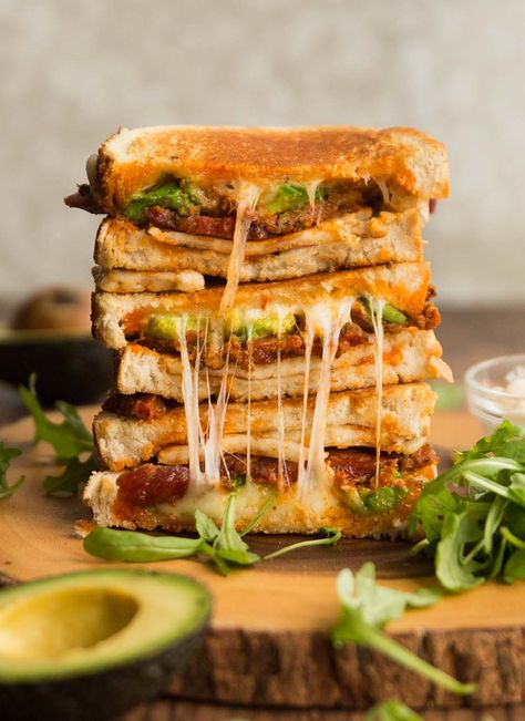 Halloumi Sandwich Recipes, Halloumi Grilled Cheese Sandwich, Hallumi Recipes Sandwich, Grilled Halloumi Sandwich, Chorizo Sandwich, Halloumi Sandwich, Sun Dried Tomato Pesto, Grilled Halloumi, Buttered Noodles