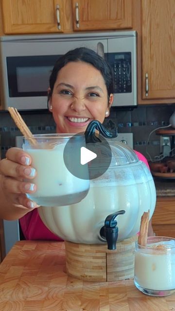 Best Horchata Recipe Mexican, Authentic Horchata Recipe Mexican, Horchata Recipe Mexican, Mexican Horchata, Homemade Horchata, Horchata Recipe, Sweet Dishes Recipes, Mexican Food Recipes Easy, Food Home