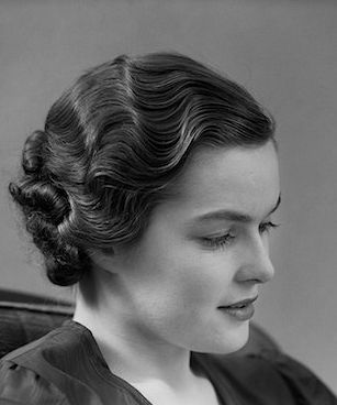 Marcel Waves, Iconic Hairstyles, 1930s Hair, Over 40 Hairstyles, Permanent Waves, 1920s Hair, 60s Women, Vintage Waves, Finger Waves