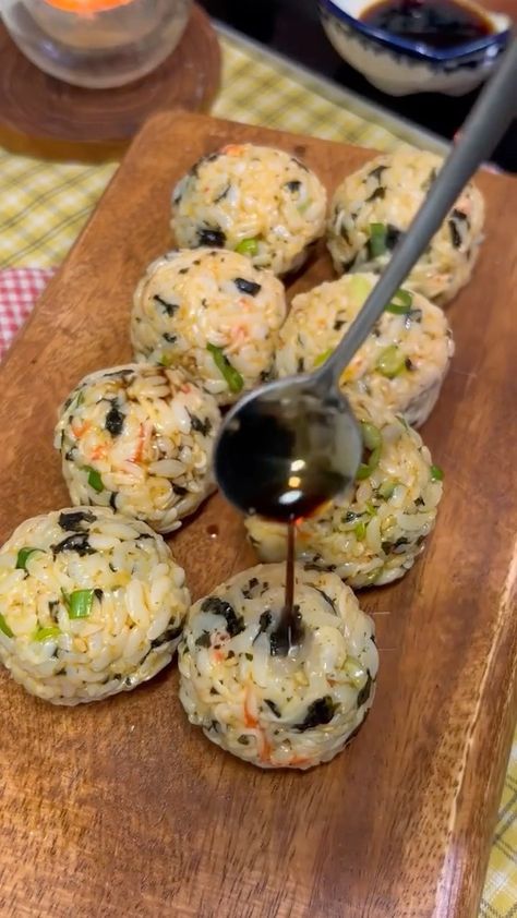 Crab Meat Rice Balls, Crab Rice Balls Recipe, Crab Rice Balls, Sushi Balls Recipe, Japanese Party Food, Surimi Sushi, Crab Balls Recipe, Sushi Balls, Crab Rice