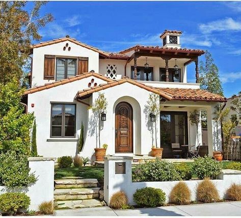 City House Exterior, Second Floor Terrace, Mexico City House, Modern Spanish Farmhouse, Spanish Farmhouse, Mediterranean Homes Exterior, Electric Colors, New Mexico Homes, Mediterranean Style Home