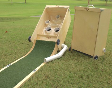 Diy Skee Ball, Outdoor Yard Games, Diy Yard Games, Cornhole Designs, Outside Games, Skee Ball, Games Diy, Wood Games, Yard Games