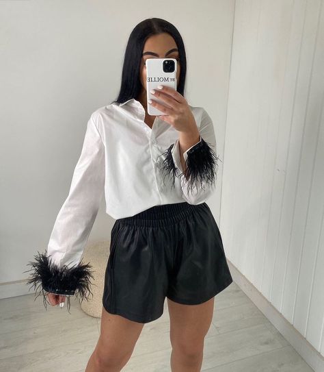 BYMOLLIE on Instagram: “BACK IN STOCK. The BLACK FEATHER CUFF SHIRT, GREEN FEATHER CUFF SHIRT & NEW PINK FEATHER CUFF SHIRT #bymollie” Feather Cuff Shirt, White Poplin Shirt, Feather Cuff, Green Feather, African Fashion Women Clothing, Shirt Cuff, African Fashion Women, Pink Feathers, Black Feathers