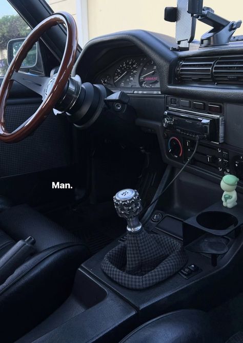 kennethmnguyen 90s Car Interior Aesthetic, Jdm Accessories, Chrome Car, Car Deco, Chrome Cars, Grey Car, Cool Car Accessories, Nissan Sunny, Street Racing Cars