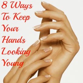 "You can always tell a woman's age by her hands..."  Here are 8 great tips to keep those puppies looking young  supple Chapped Hands, Dry Nails Quick, Anti Aging Beauty, Anti Aging Tips, Beauty Remedies, Hand Model, Healthy Nails, Hand Care, Health And Beauty Tips