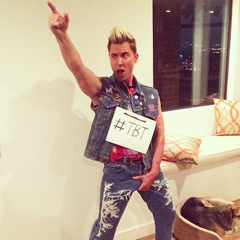 Pin for Later: The Best Throwback Celebrity Halloween Costumes Lance Bass Halloween Costumes Pictures, Best Costume Ever, Crazy Celebrities, Celebrity Halloween, Celebrity Costumes, People Screaming, Male Celebrity, Famous Outfits, Celebrity Halloween Costumes