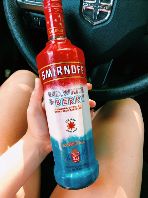 Smirnoff Red White And Berry, Smirnoff Bottle, Smirnoff Red, Vodka Ice, Margarita Drink, Smirnoff Vodka, Twisted Tea, Pretty Alcoholic Drinks, Boozy Drinks