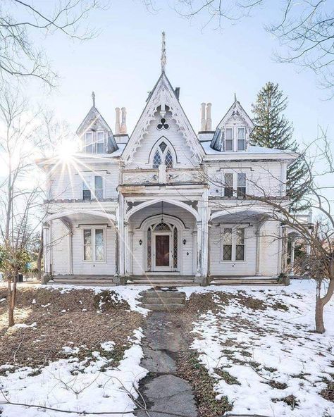 Gothic Revival Cottage, Banner Photos, Book Cottage, Gothic Revival House, Gothic Mansion, Old Abandoned Buildings, Victorian Style Homes, Revival Architecture, Victorian Buildings