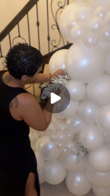 EliZai Ingenuity on Instagram: "Here we at it again… Bringing my customers vision to life.  The business that didn’t let me stay down when I was down.  #itspersonalforme #balloondecor #balloonartist #hobbytobusiness #bridalshowerdecor #balloonstylist #pearlwhite #balloonsandpearls #freestandingballoongarland" Wedding Balloon Arch Ideas, Balloon Decorations Wedding, Clear Balloon Arch, White Balloon Arch With Flowers, Wedding Balloon Backdrop, White Balloon Arch, Balloon Backdrop Ideas, Baloon Garland, Luxury Birthday Party