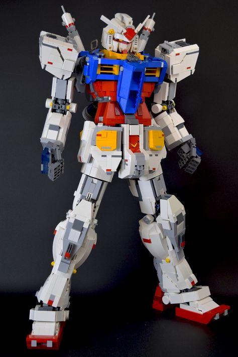 LEGO Build: RX-78-2 Gundam - Gundam Kits Collection News and Reviews Lego Blocks Printable, Lego Gundam, Kartu Pokemon, Lego Bots, Lego Machines, Step On A Lego, Rx 78 2, Lego Mechs, Amazing Lego Creations