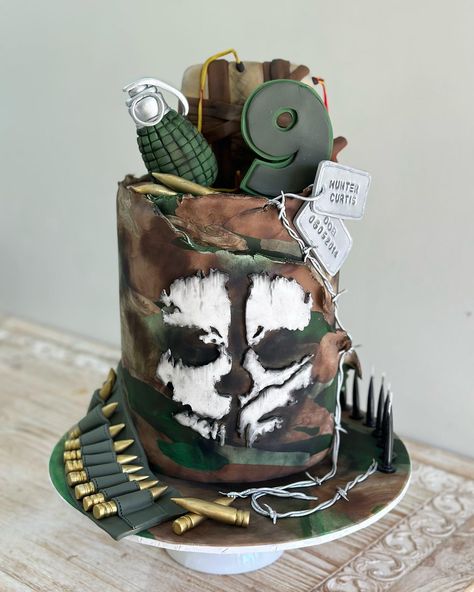 Call Of Duty Cake Ideas, Camo Birthday Cakes, Call Of Duty Cake, Ferrari Cake, Cod Cakes, Army Cake, Army Theme, Military Cake, Camo Birthday