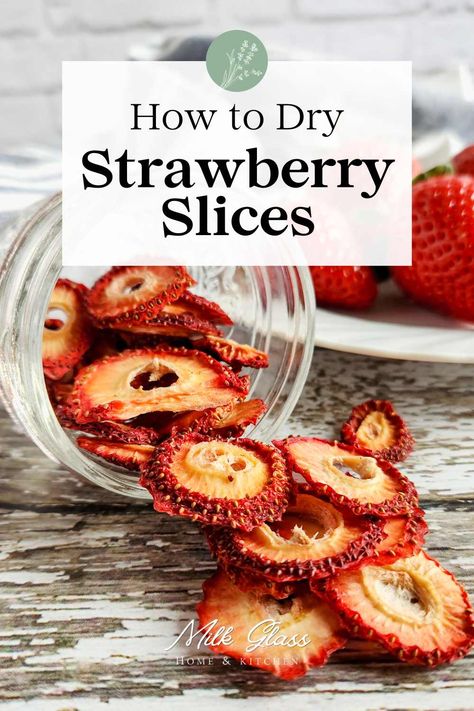 Dehydrate Strawberries, Dehydrated Recipes, Dehydrated Strawberries, Dehydrating Recipes, Dehydrating Food Storage, Dehydrated Vegetables, Dehydrating Food, Dehydrated Food, Glass Home