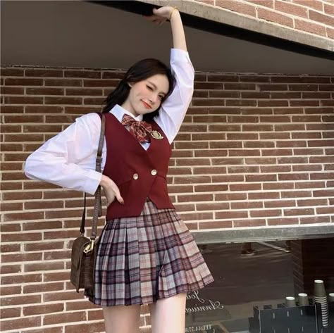 Korean School Uniform Outfits, School Uniform Outfits Ideas, Outfits Ideas Korean, School Uniform Ideas, Uniform Outfits Ideas, Korean Outfits Ideas, Korean Aesthetic Outfits, Korean School, Uniform Ideas